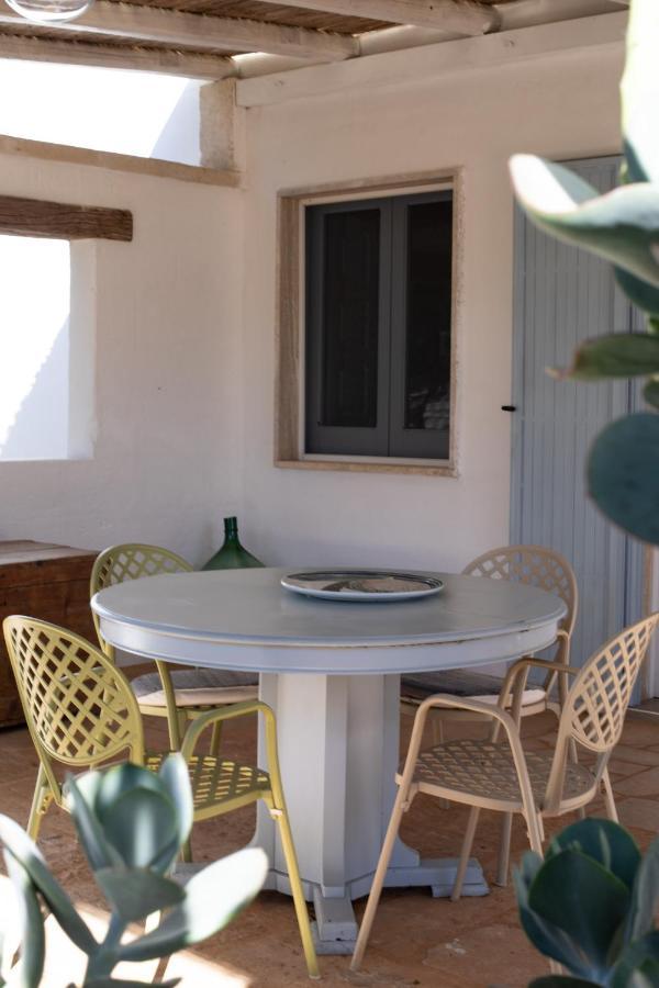 チェーリエ・メッサーピカ Trullo Santangelo Bed & Breakfast エクステリア 写真